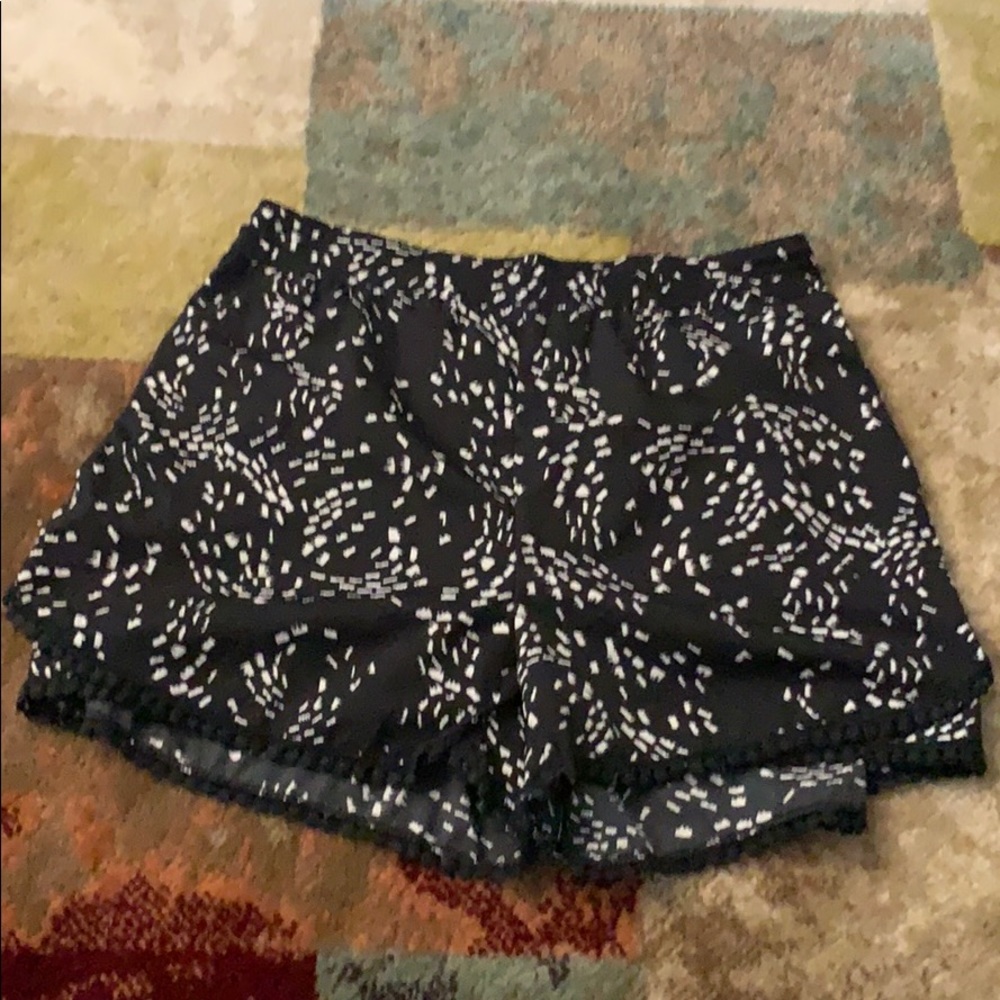 Cute black shorts